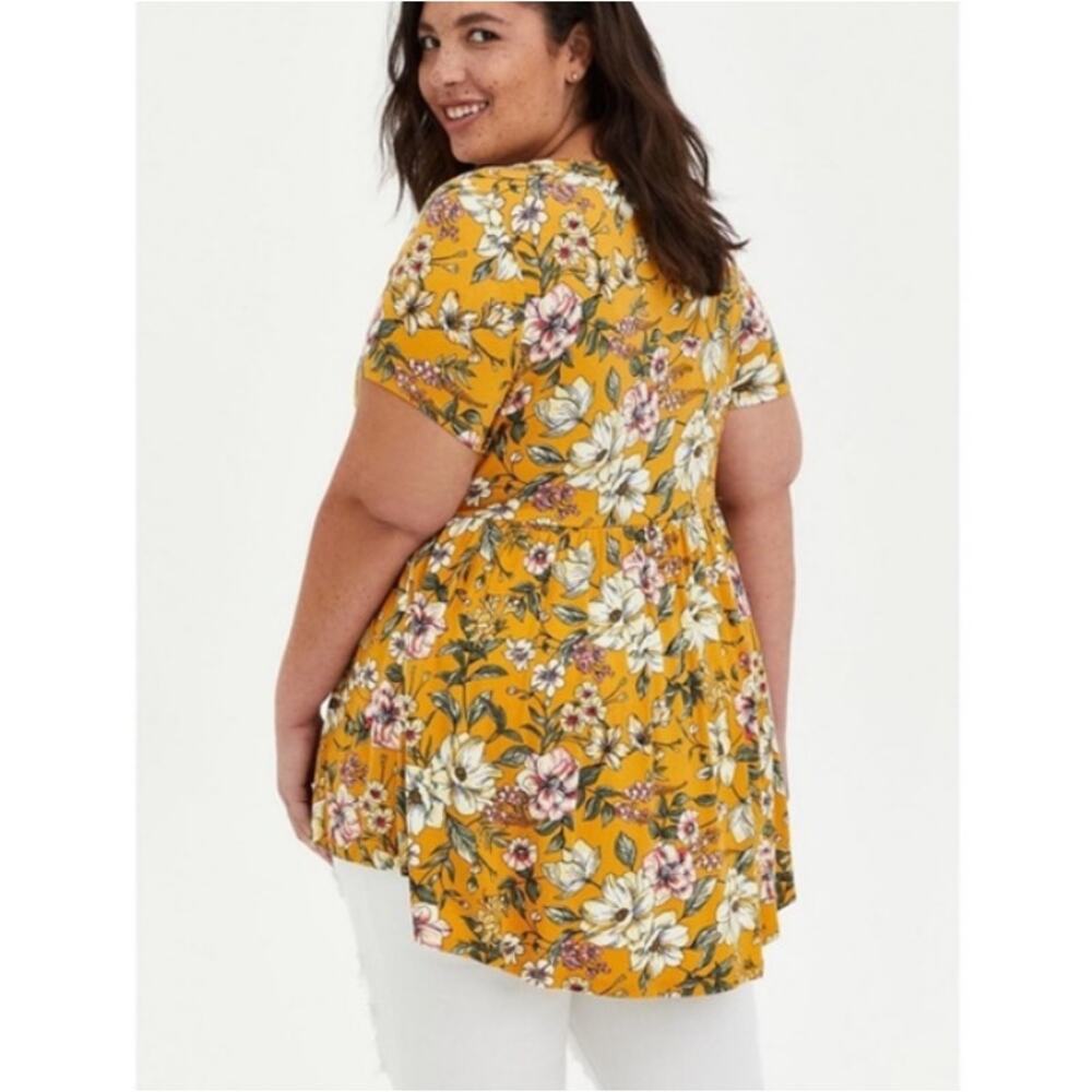 Torrid Womens 2X Top Plus Size Super Soft Knit Babydoll Button Up Floral Yellow - Picture 2 of 5